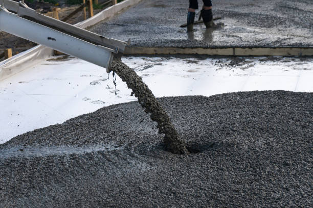 Best Concrete Driveway Installation  in Waverly, MN